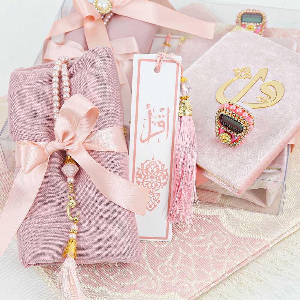 Kayrana Yaseen Prayer Gift Set with tasbeeh, rug, shawl.